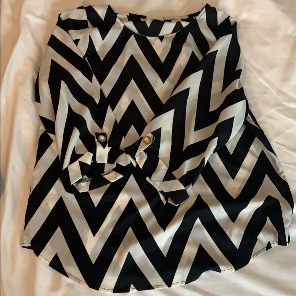Chevron top